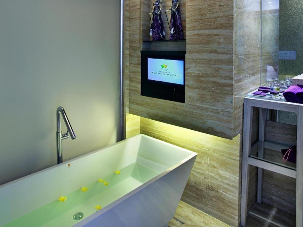 Grand Mega & Bali 4*