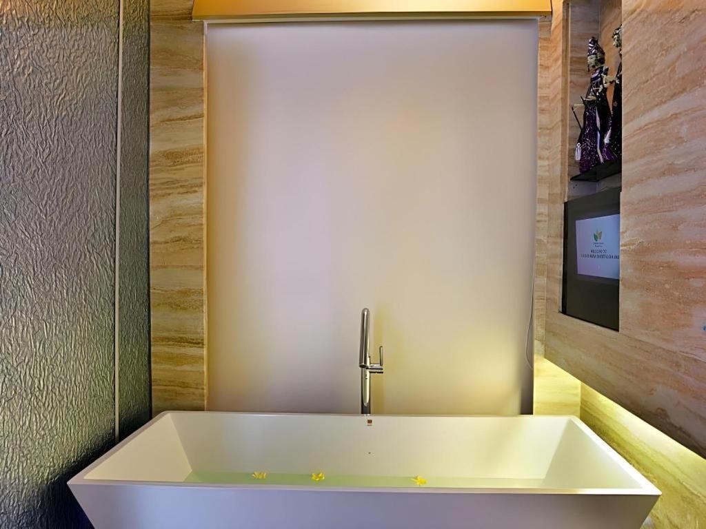Hotel Grand Mega & Bali